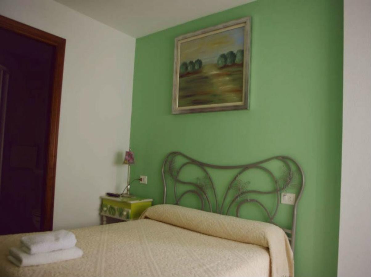 Pension Casa Curro Palas de Rei Bagian luar foto